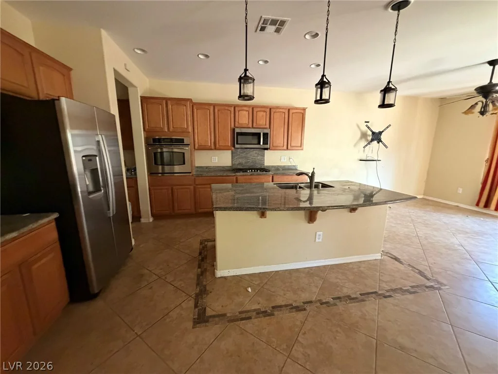 2145 Falls City, Henderson, NV 89044