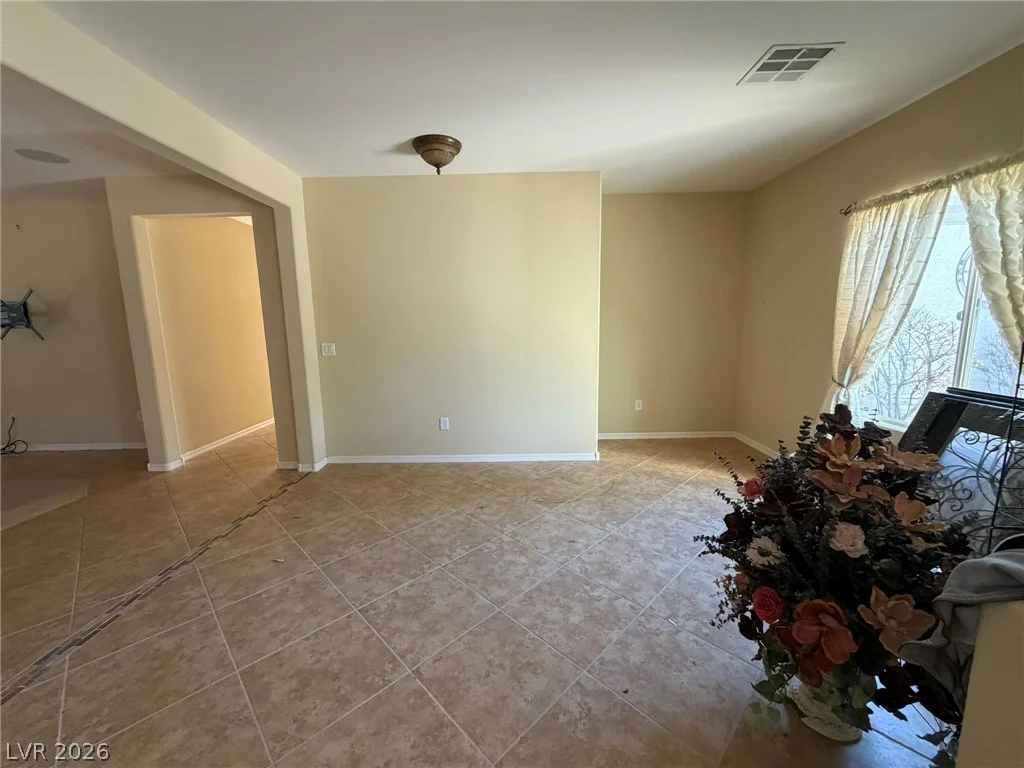 2145 Falls City, Henderson, NV 89044