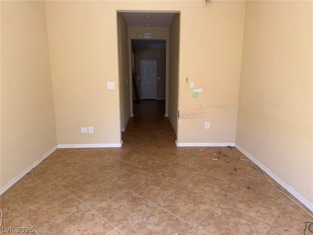 2145 Falls City, Henderson, NV 89044