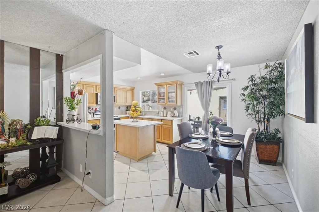 61 Lafaette, Las Vegas, NV 89110
