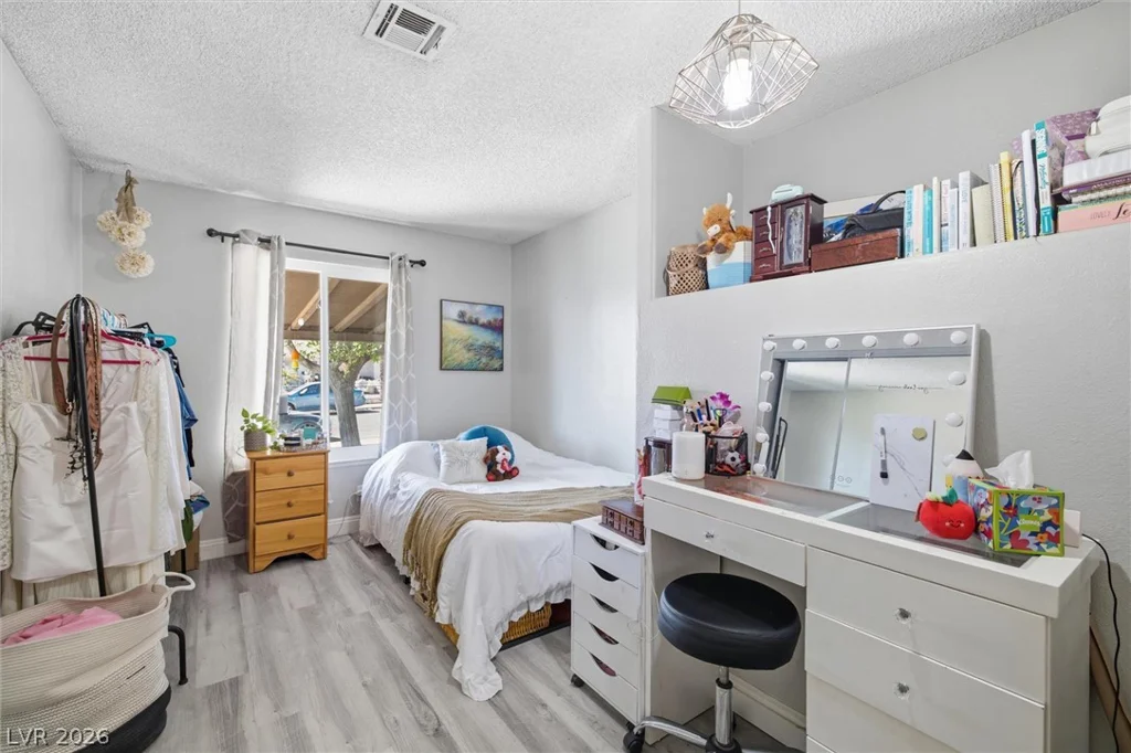 61 Lafaette, Las Vegas, NV 89110