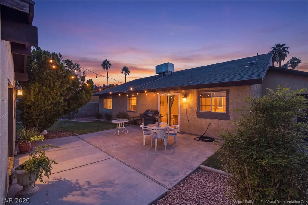 61 Lafaette, Las Vegas, NV 89110