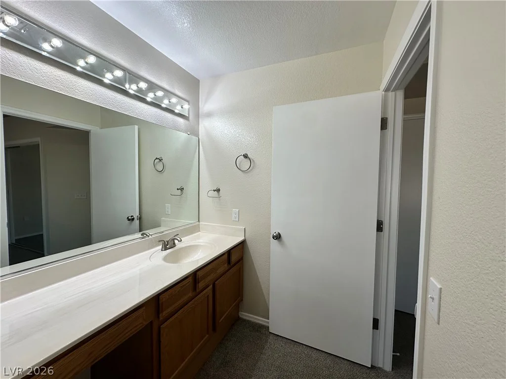 8700 Shorecliff, Las Vegas, NV 89134