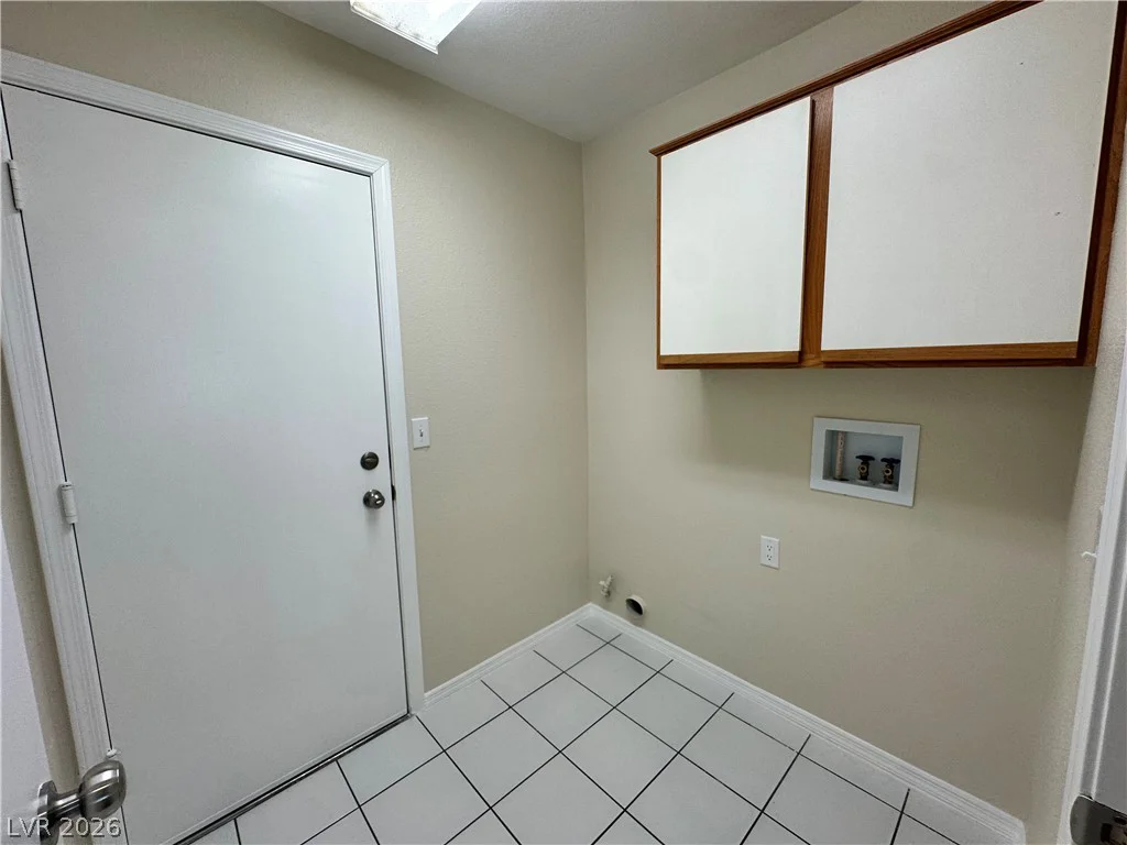 8700 Shorecliff, Las Vegas, NV 89134