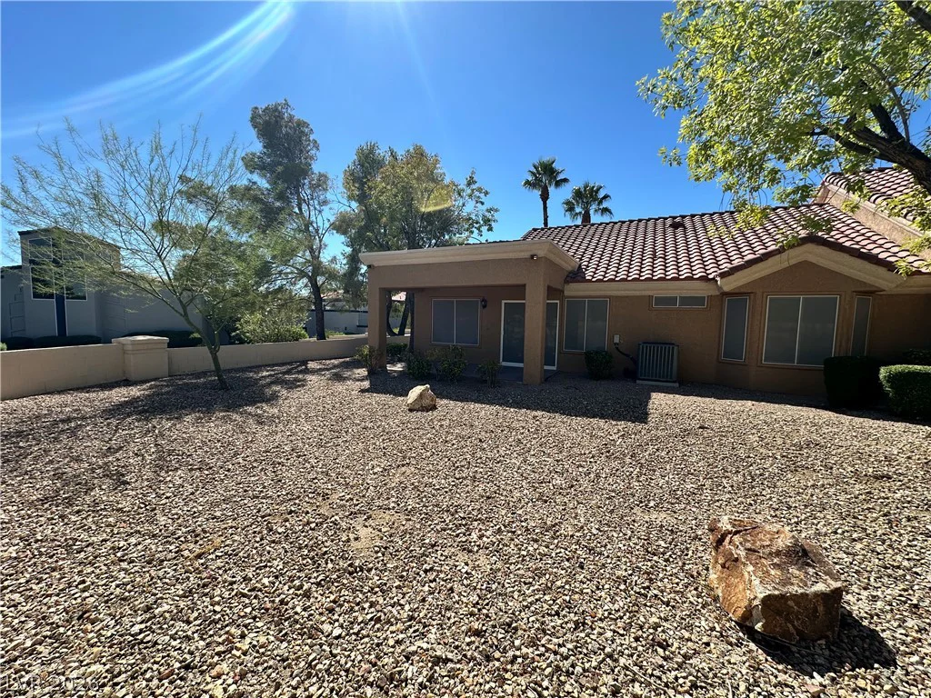 8700 Shorecliff, Las Vegas, NV 89134