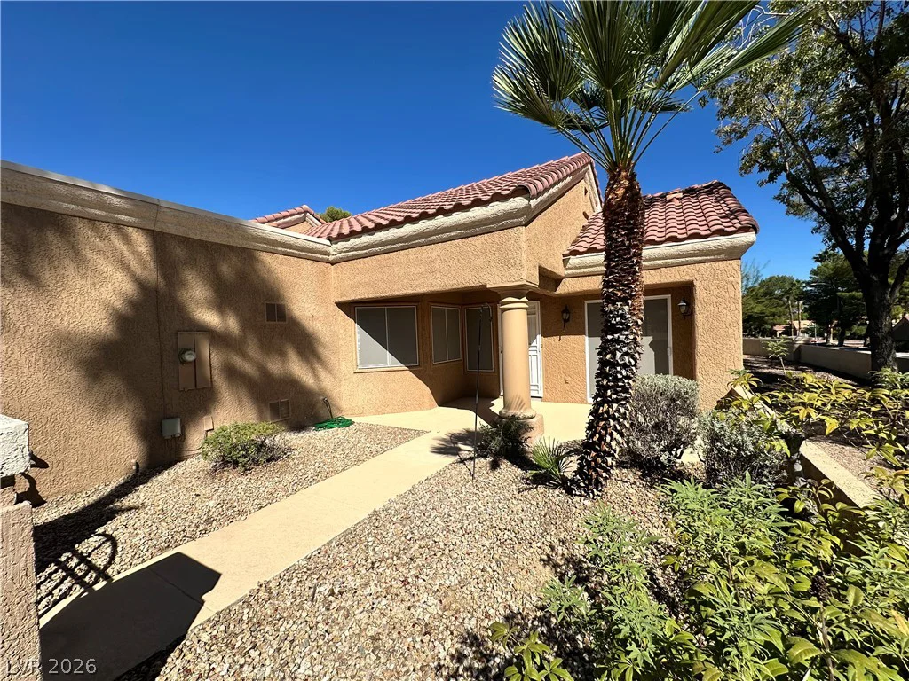 8700 Shorecliff, Las Vegas, NV 89134