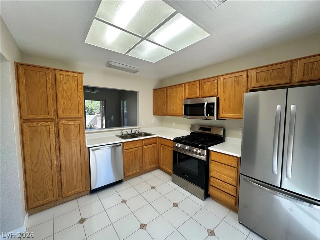 8700 Shorecliff, Las Vegas, NV 89134