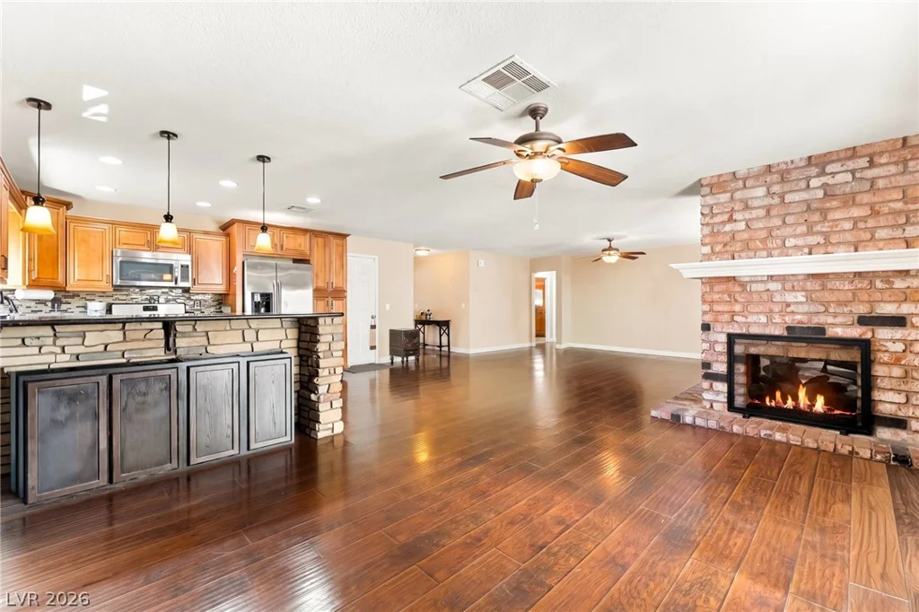 613 Valley View, Henderson, NV 89002