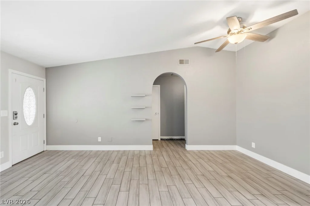 1612 Joshua Tree, Las Vegas, NV 89108
