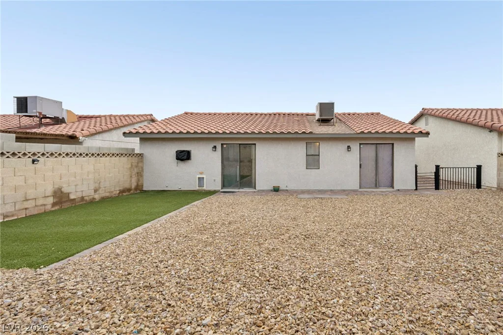 1612 Joshua Tree, Las Vegas, NV 89108