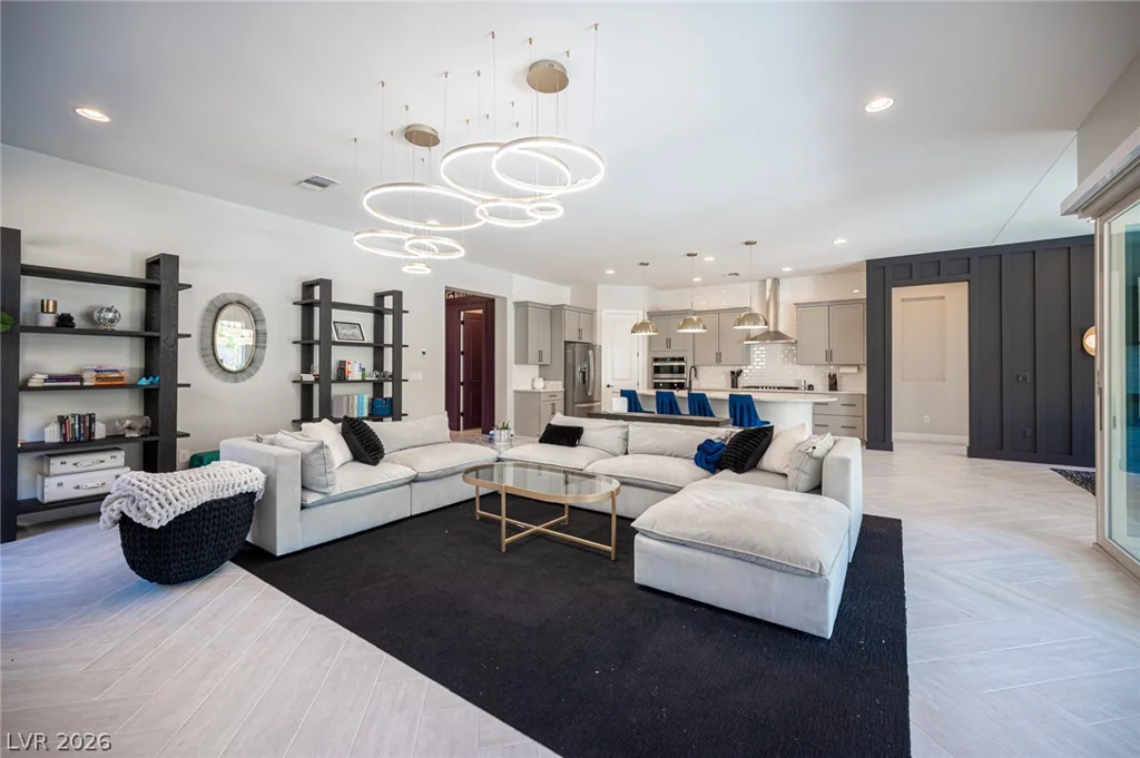 3013 Sierra Juniper, Las Vegas, NV 89138