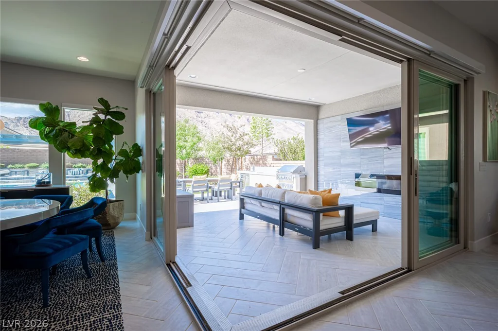 3013 Sierra Juniper, Las Vegas, NV 89138