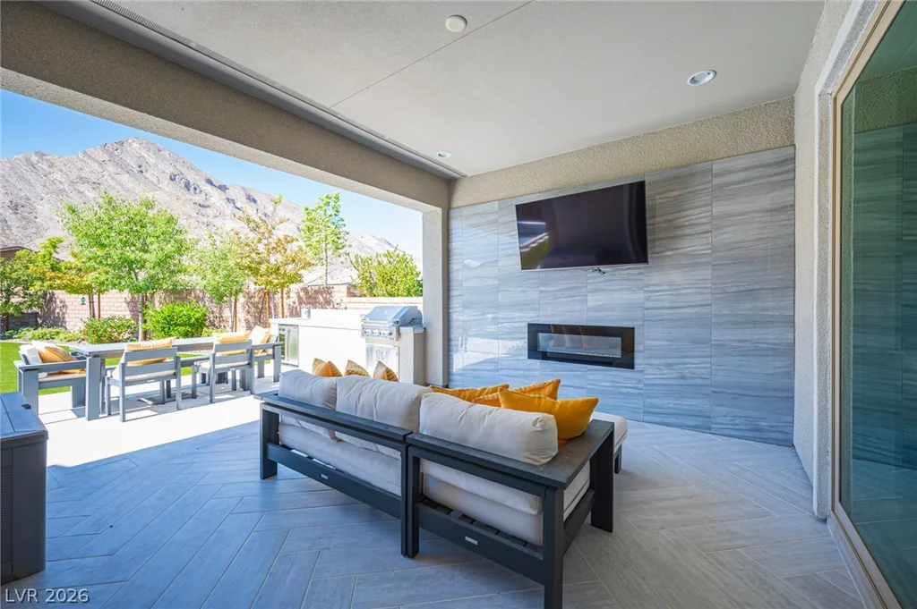 3013 Sierra Juniper, Las Vegas, NV 89138