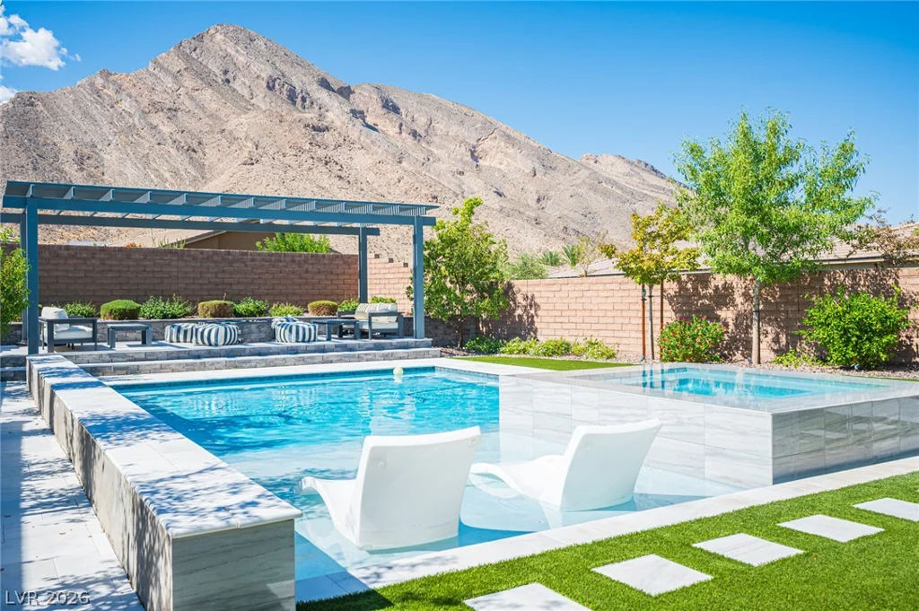 3013 Sierra Juniper, Las Vegas, NV 89138