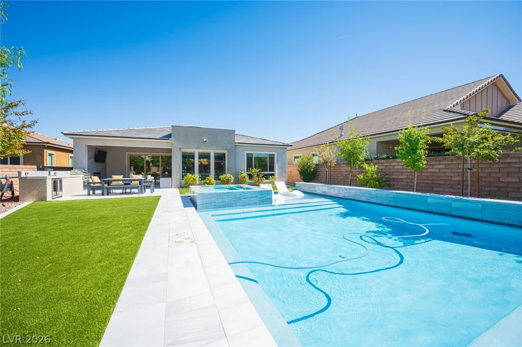 3013 Sierra Juniper, Las Vegas, NV 89138