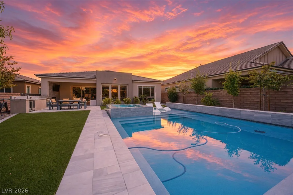 3013 Sierra Juniper, Las Vegas, NV 89138