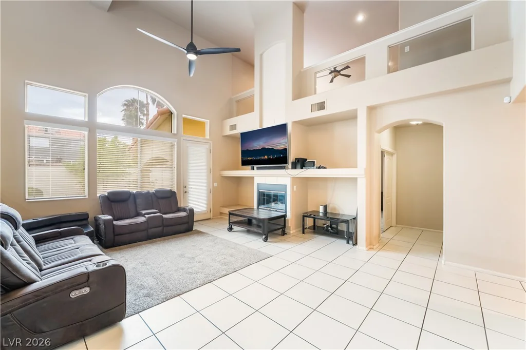 1951 Parma, Las Vegas, NV 89123