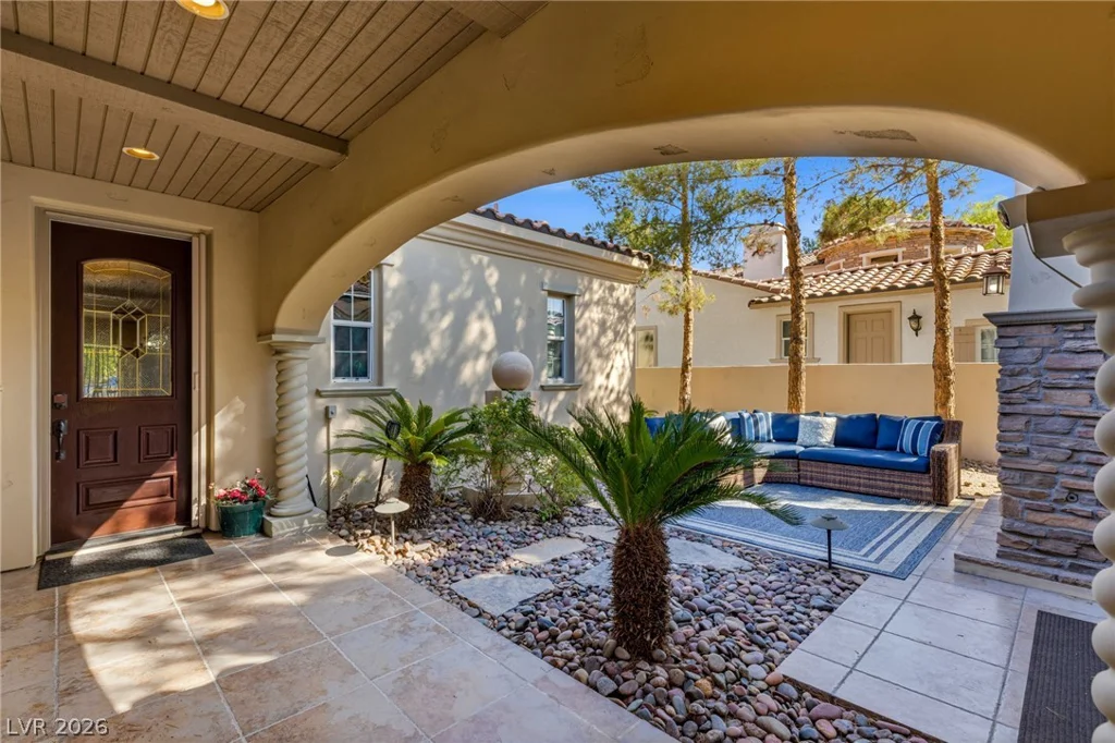 3364 Saddlebrook, Las Vegas, NV 89141