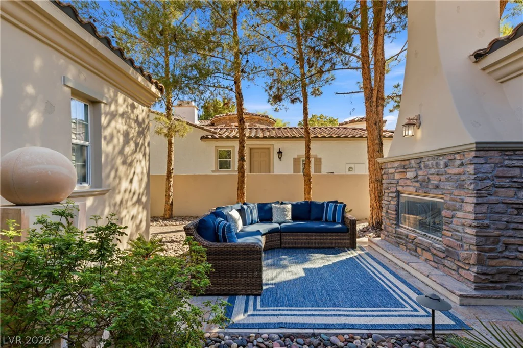 3364 Saddlebrook, Las Vegas, NV 89141