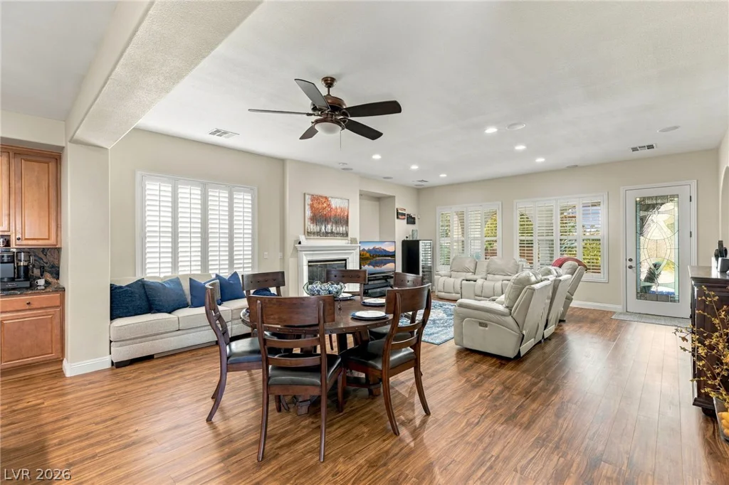 3364 Saddlebrook, Las Vegas, NV 89141