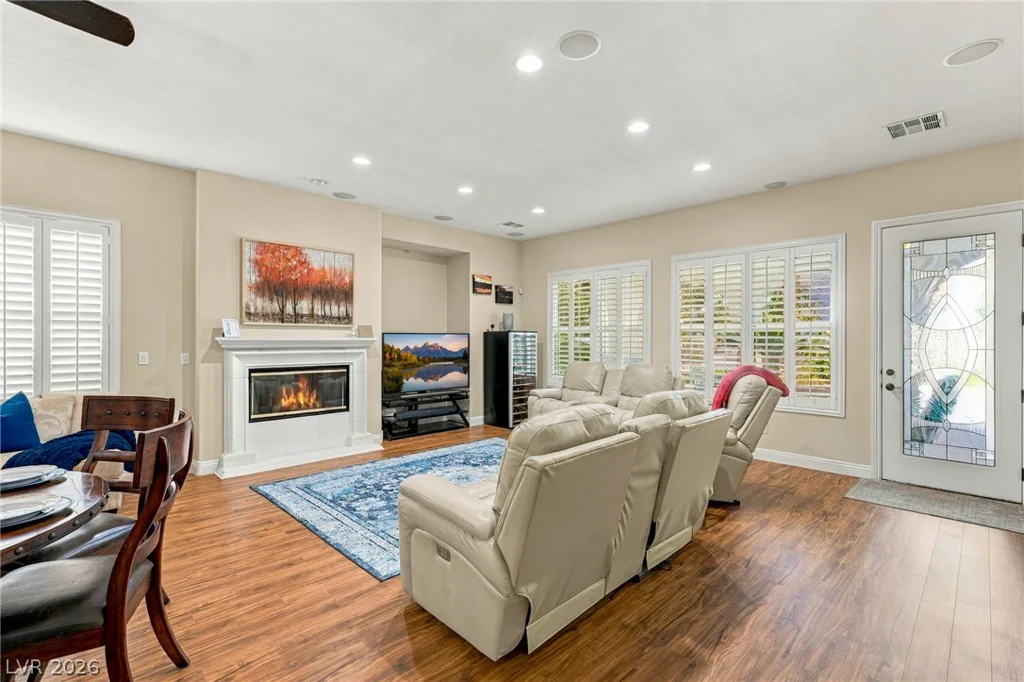 3364 Saddlebrook, Las Vegas, NV 89141