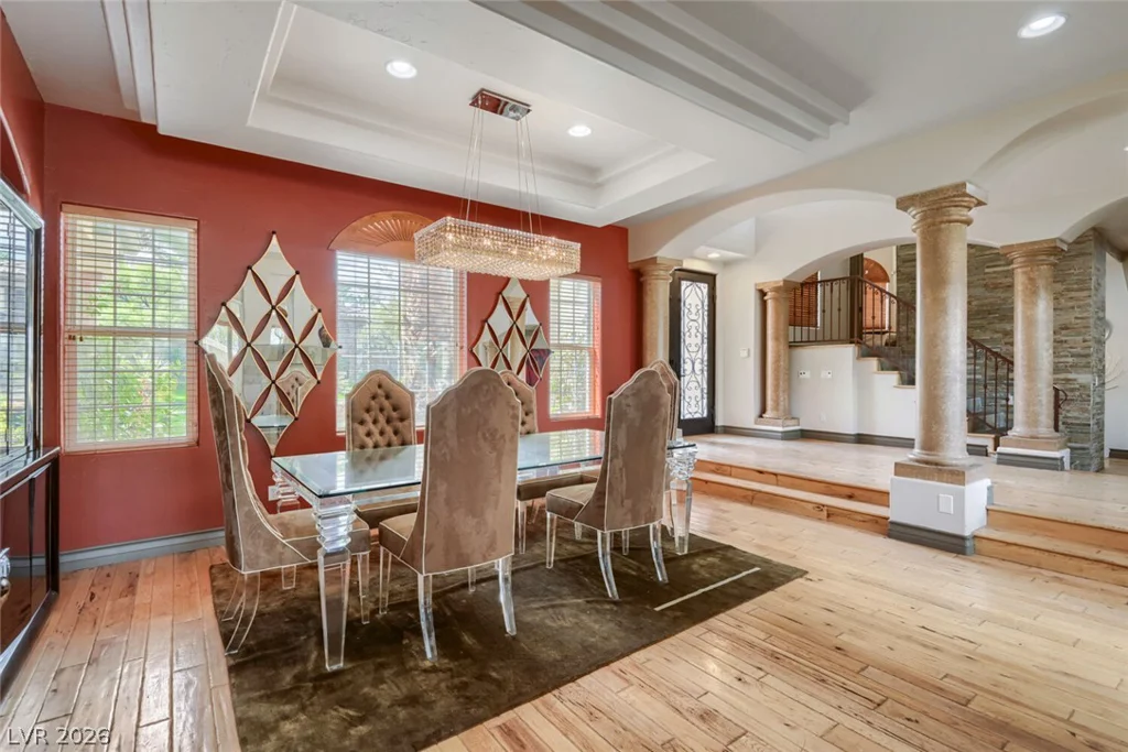 2010 Shenley, Las Vegas, NV 89117
