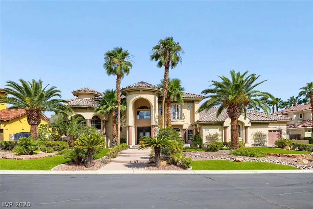 2010 Shenley, Las Vegas, NV 89117