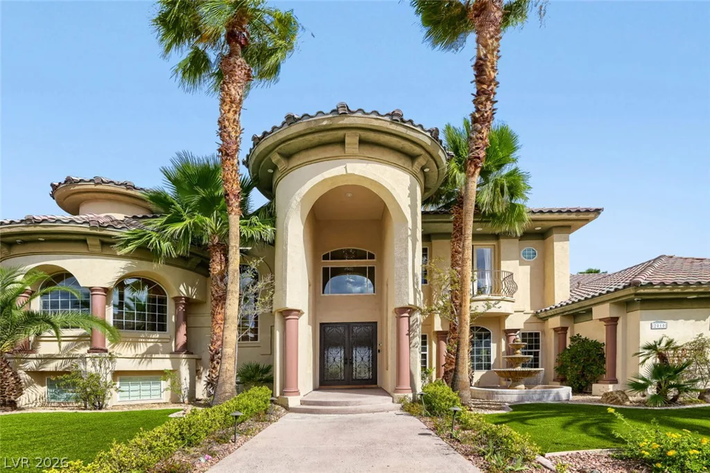 2010 Shenley, Las Vegas, NV 89117