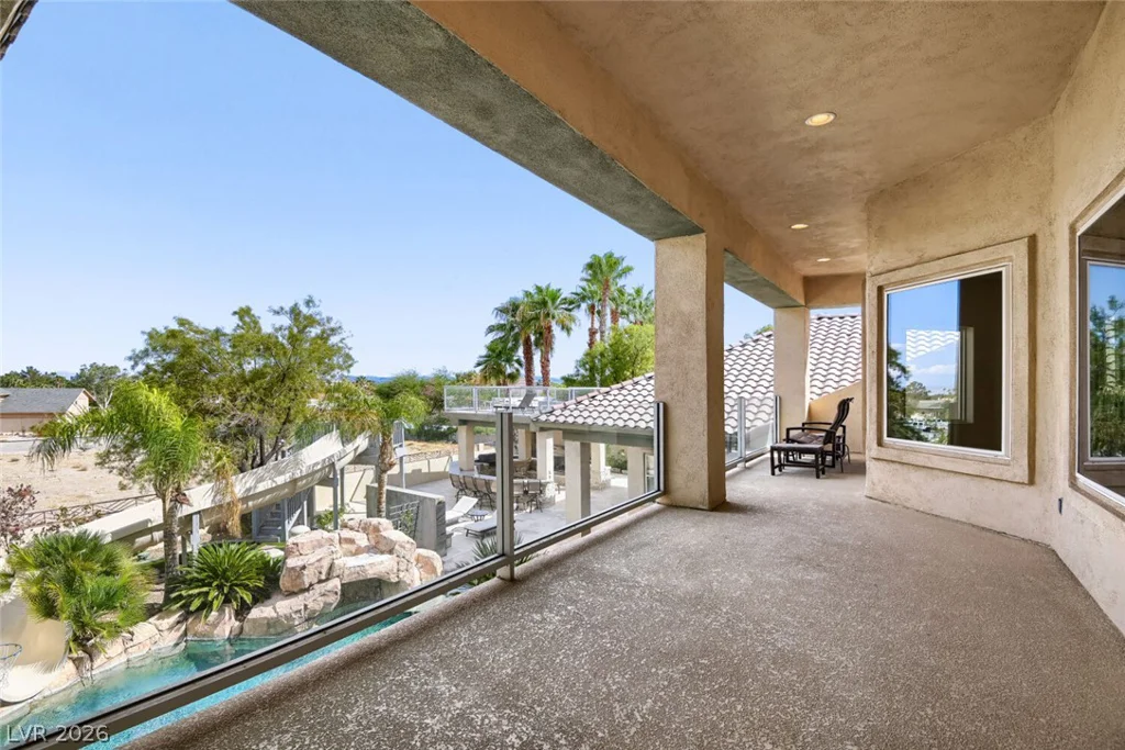 2010 Shenley, Las Vegas, NV 89117