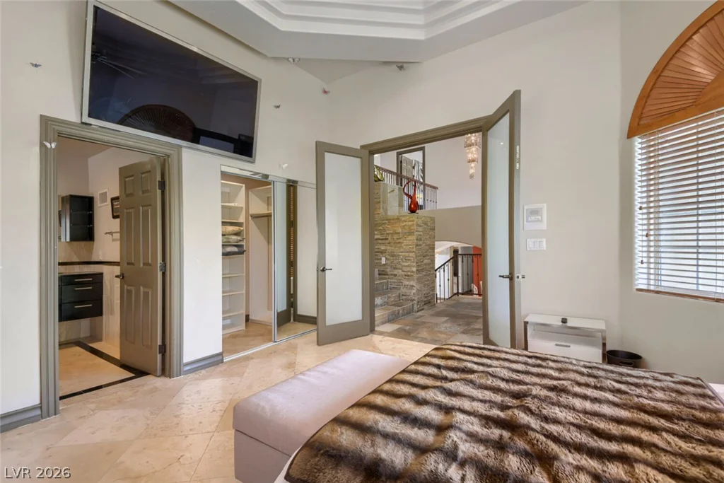 2010 Shenley, Las Vegas, NV 89117