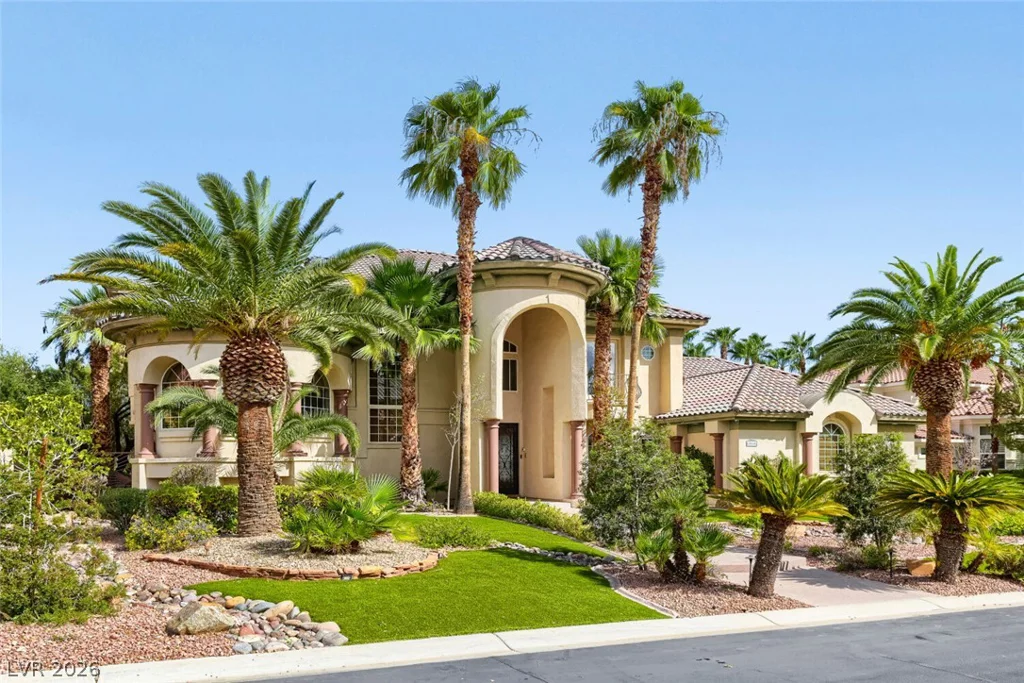2010 Shenley, Las Vegas, NV 89117