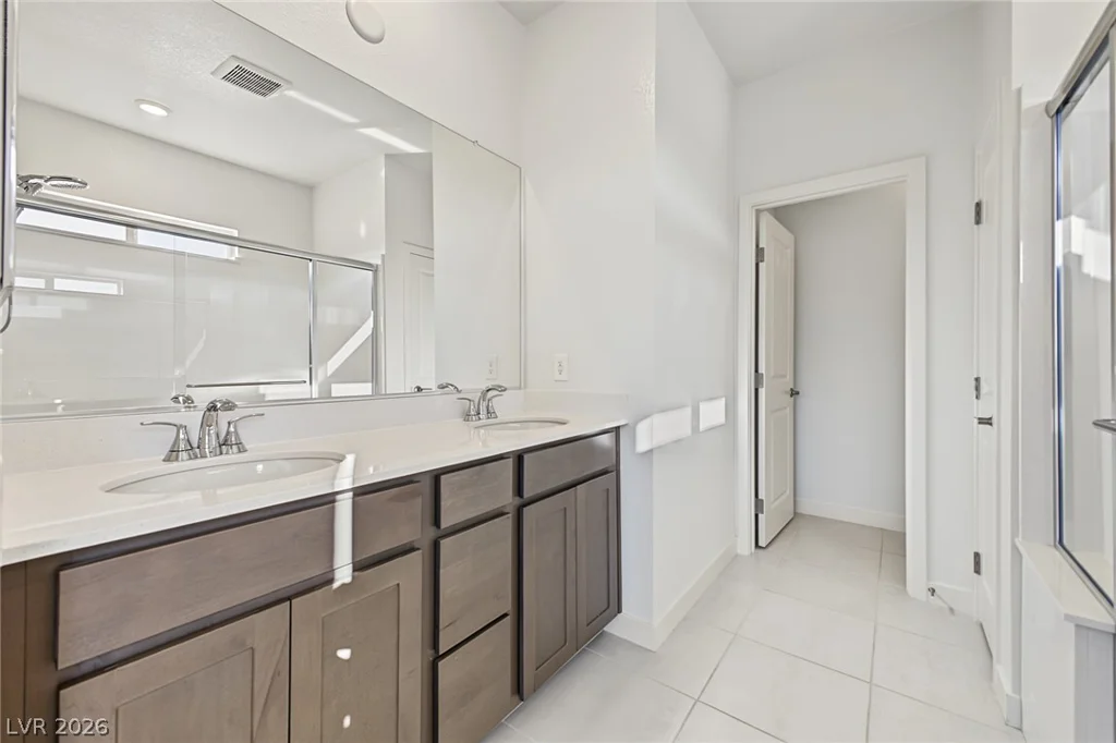 1501 Little Penguin, Las Vegas, NV 89138