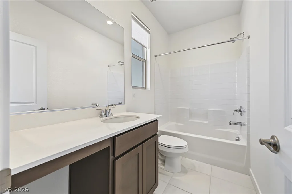 1501 Little Penguin, Las Vegas, NV 89138