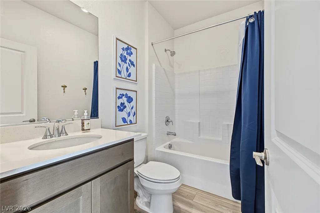 1501 Little Penguin, Las Vegas, NV 89138