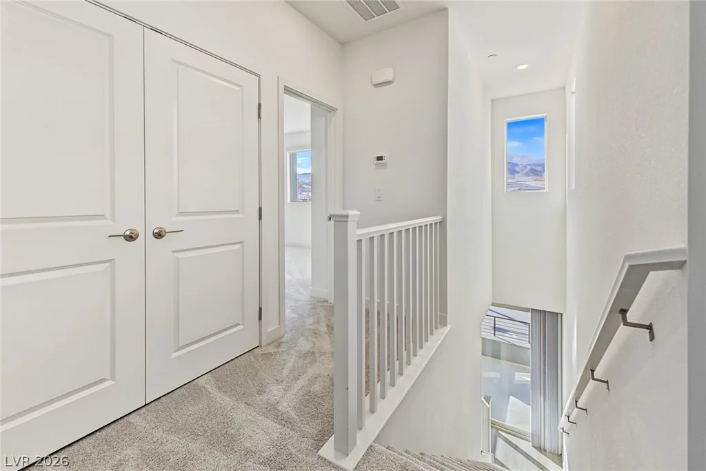 1501 Little Penguin, Las Vegas, NV 89138