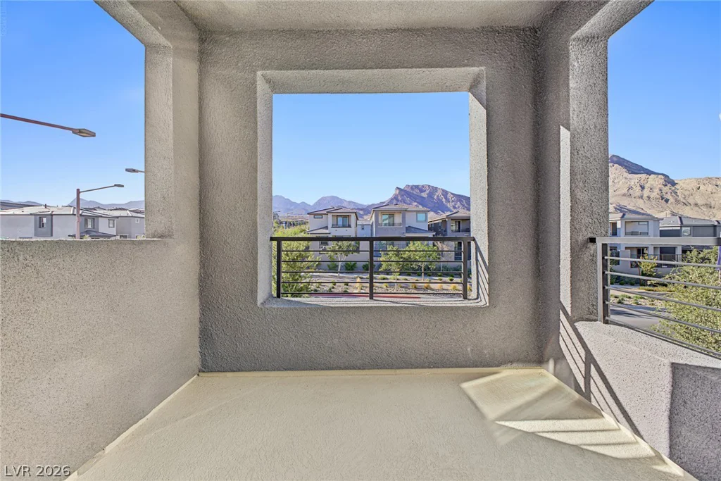 1501 Little Penguin, Las Vegas, NV 89138