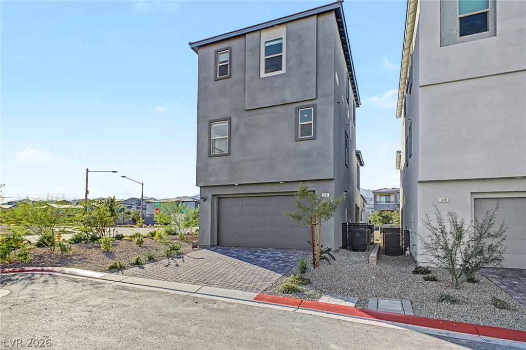 1501 Little Penguin, Las Vegas, NV 89138