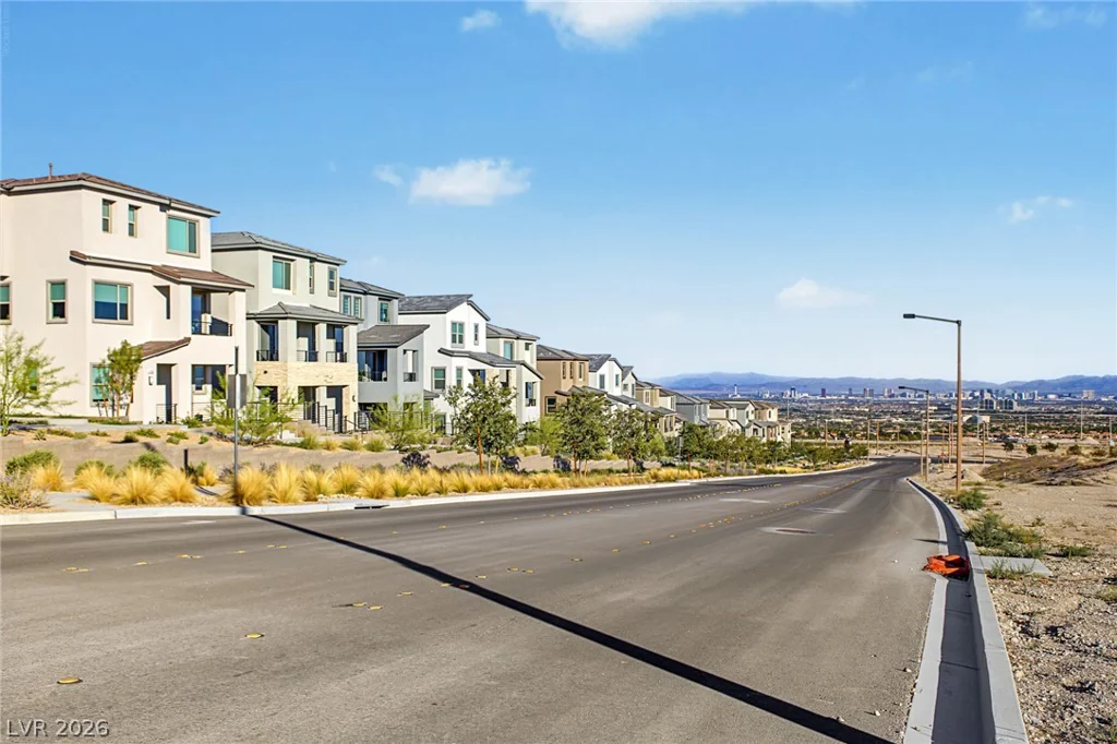 1501 Little Penguin, Las Vegas, NV 89138