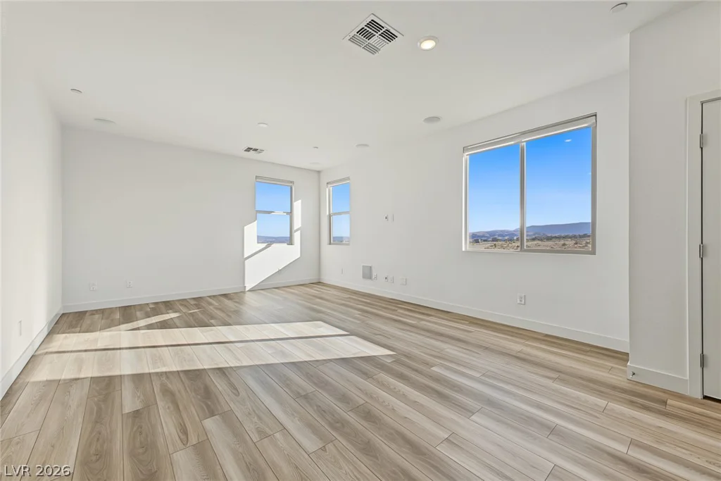 1501 Little Penguin, Las Vegas, NV 89138