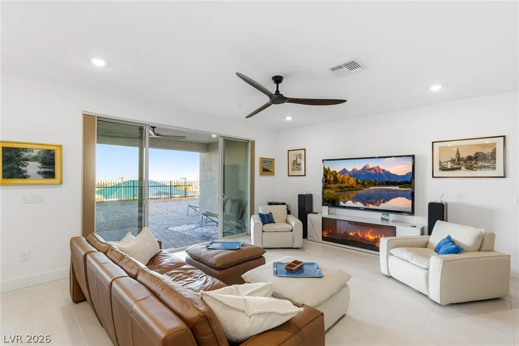 6424 Belgrossa Bend, Las Vegas, NV 89166