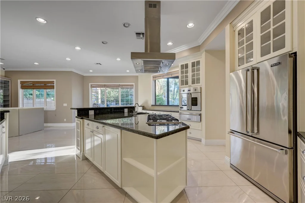 3745 Pacific, Las Vegas, NV 89121