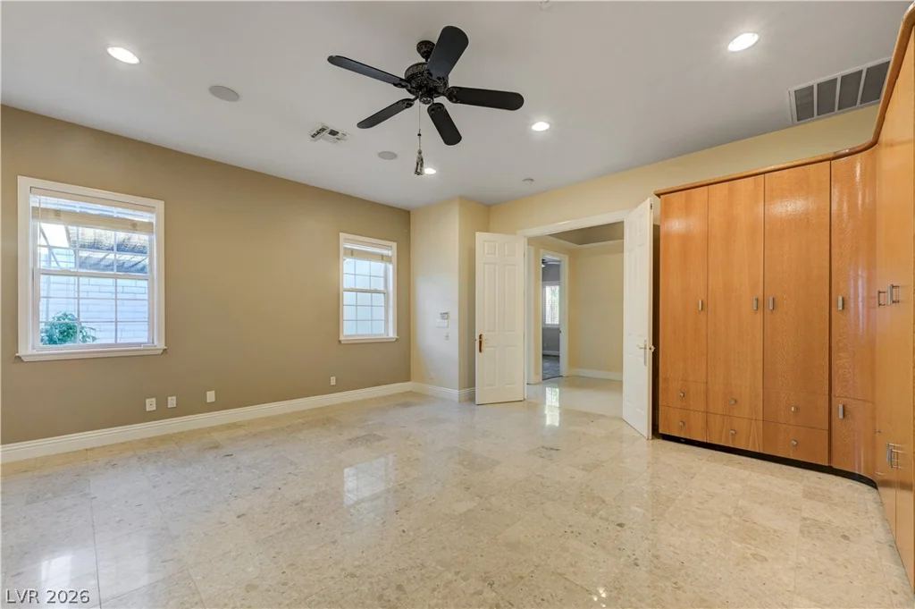 3745 Pacific, Las Vegas, NV 89121