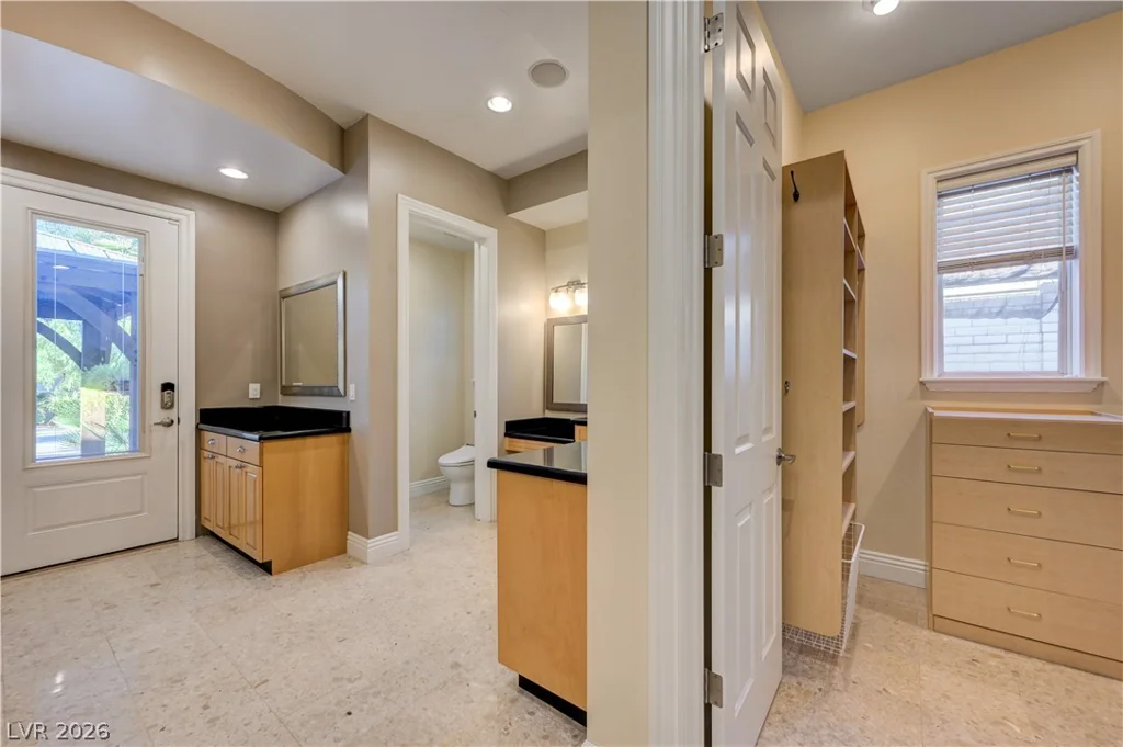 3745 Pacific, Las Vegas, NV 89121