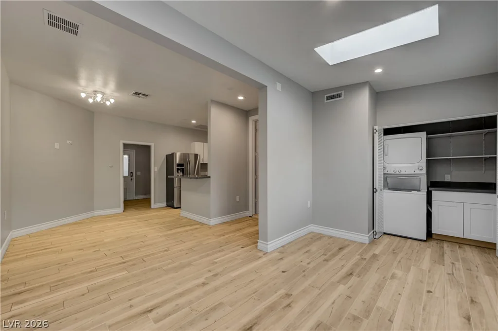 3745 Pacific, Las Vegas, NV 89121