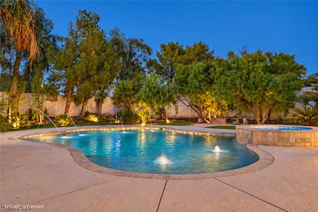 3745 Pacific, Las Vegas, NV 89121