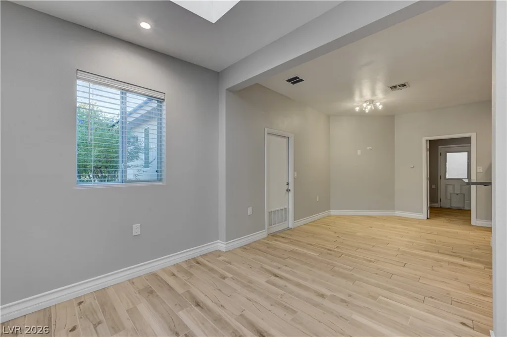 3745 Pacific, Las Vegas, NV 89121