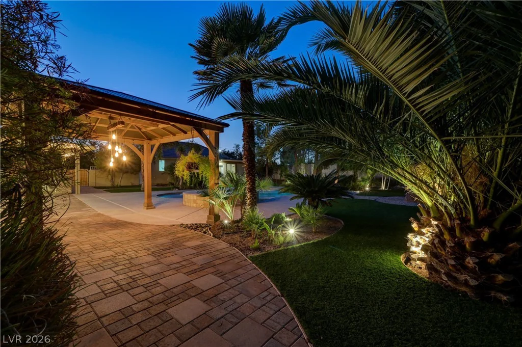 3745 Pacific, Las Vegas, NV 89121
