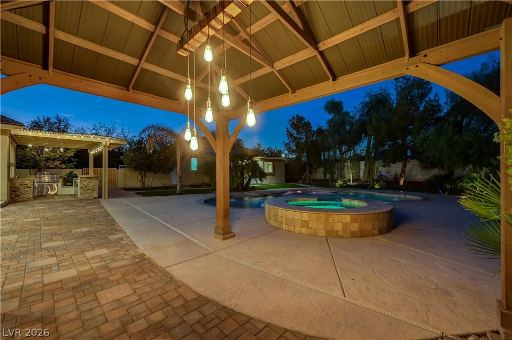 3745 Pacific, Las Vegas, NV 89121