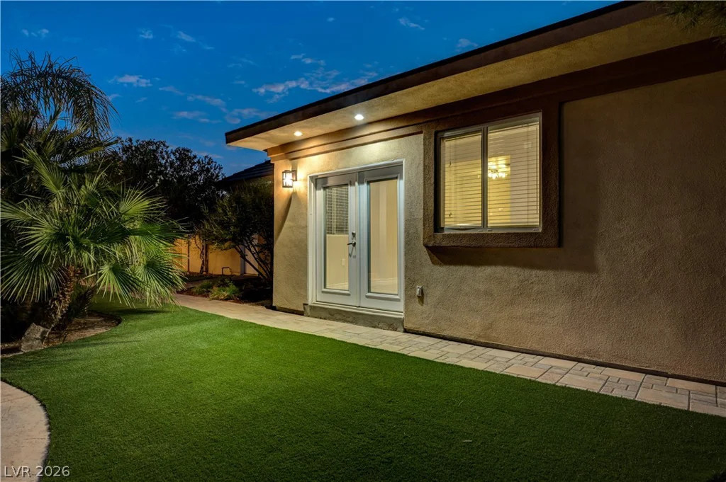 3745 Pacific, Las Vegas, NV 89121