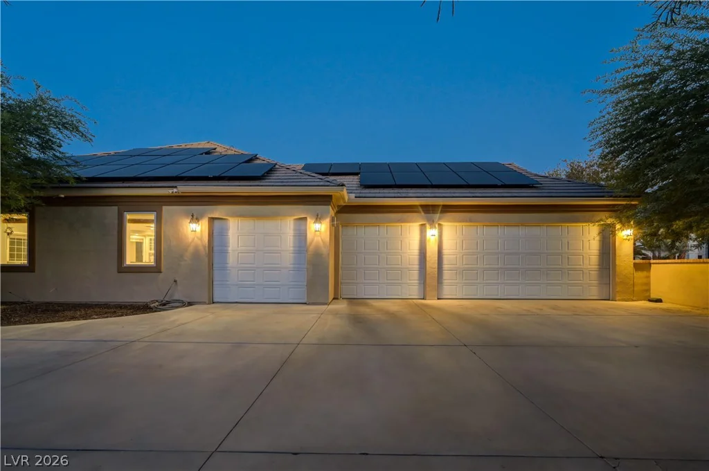 3745 Pacific, Las Vegas, NV 89121